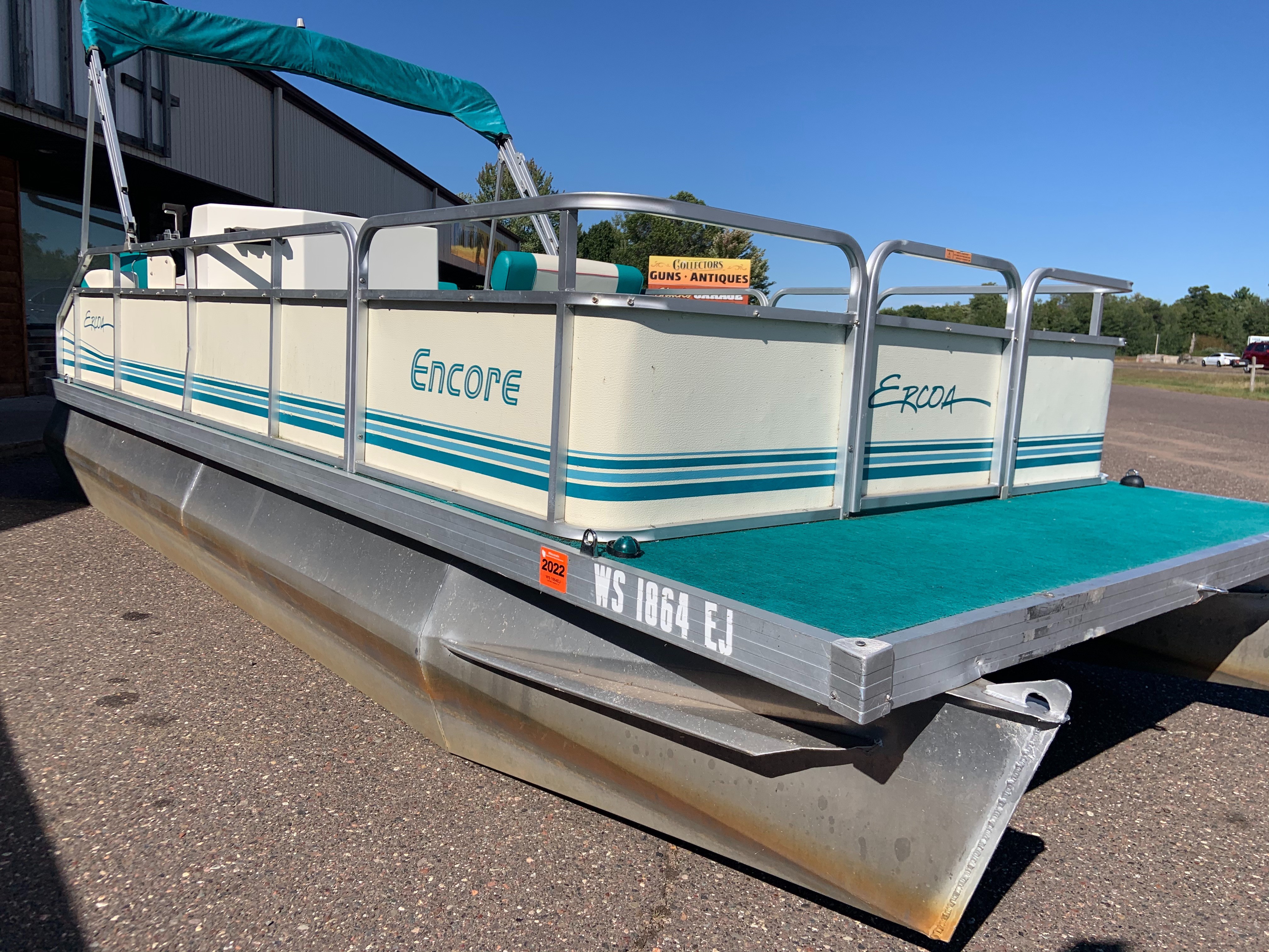 Chucks Garage and Marine